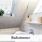 Appartement Blumenvilla - 15 Minuten Bis Zum Heide Park, Haustiere Willkommen, Sauna Im Gebaeude Schneverdingen