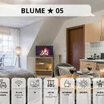 아파트 Blumenvilla - 15 Minuten Bis Zum Heide Park, Haustiere Willkommen, Sauna Im Gebaeude 슈네베르딘겐