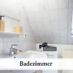 Blumenvilla - 15 Minuten Bis Zum Heide Park, Haustiere Willkommen, Sauna Im Gebaeude *
