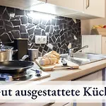 Blumenvilla - 15 Minuten Bis Zum Heide Park, Haustiere Willkommen, Sauna Im Gebaeude